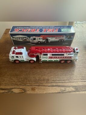 2000 Hess Fire Truck in Original Box